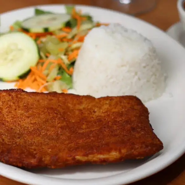 Pechuga asada, apanada o en salsa criolla
