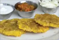 Tostones con Hogao